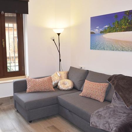 Apartamento San Jacinto Σεβίλλη Εξωτερικό φωτογραφία