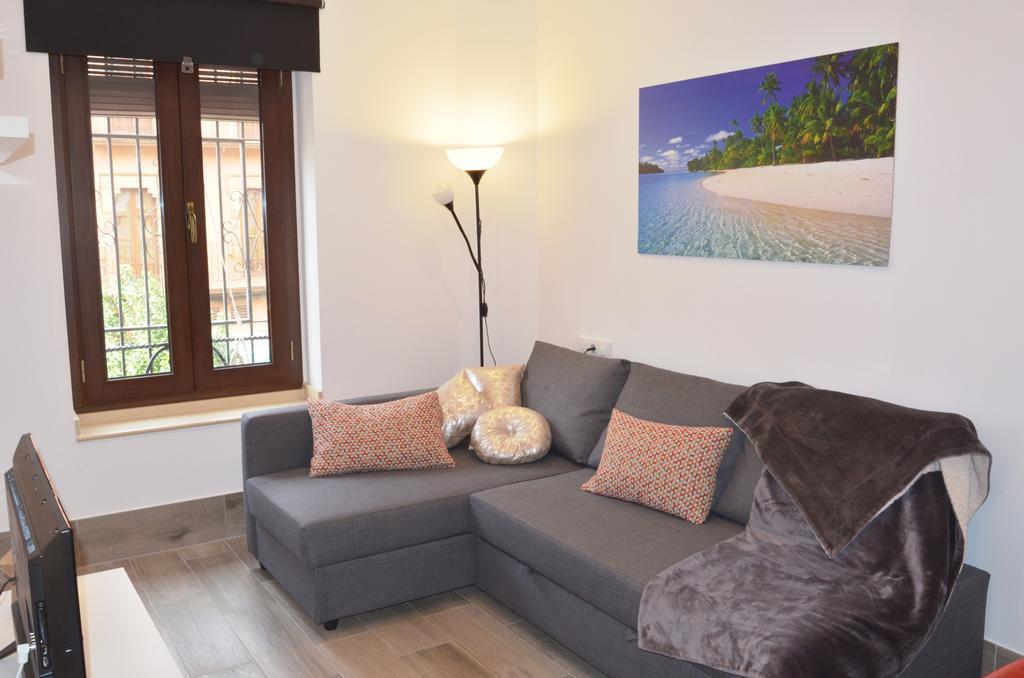 Apartamento San Jacinto Σεβίλλη Εξωτερικό φωτογραφία